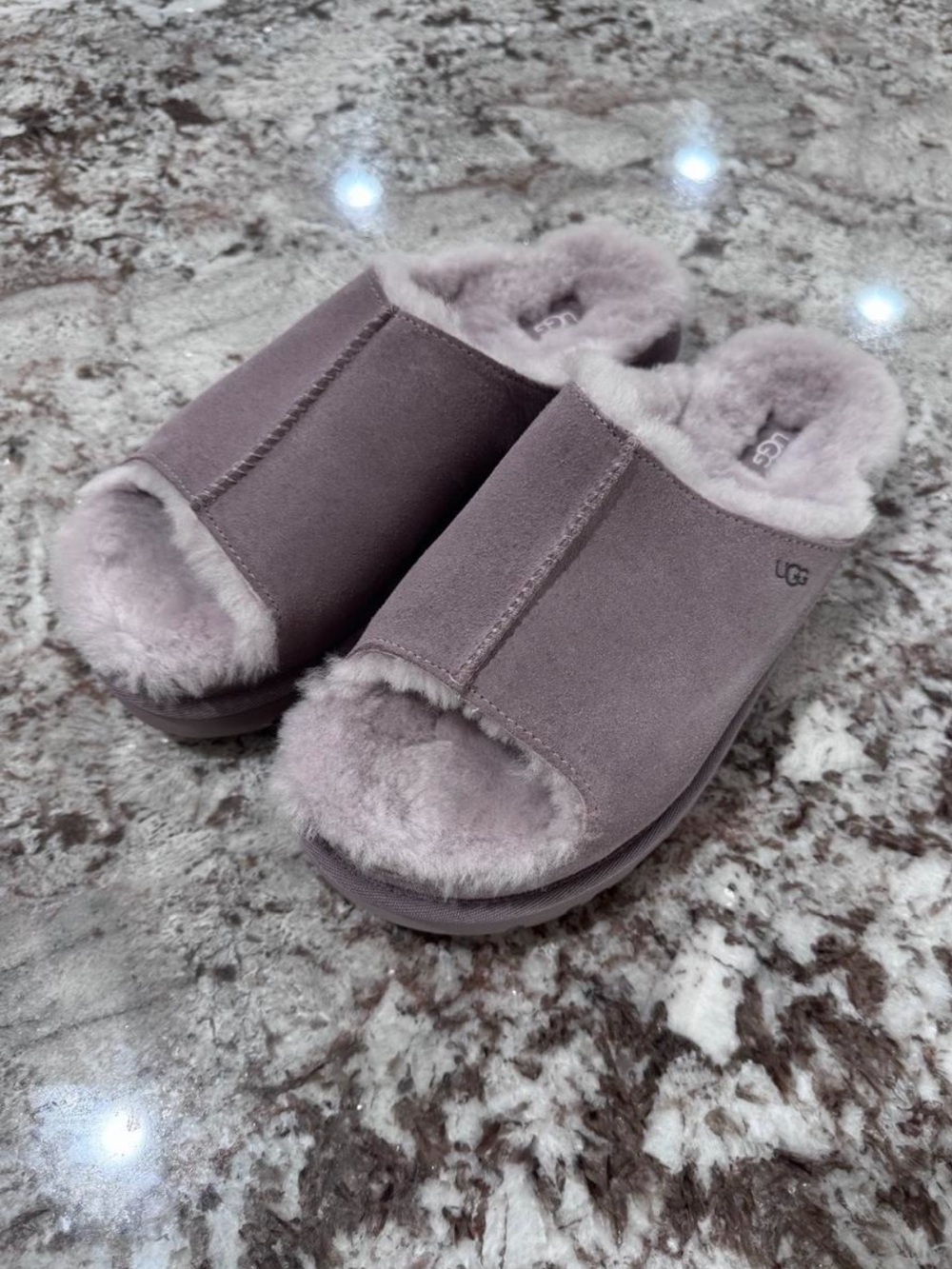 Ugg Greenport Slides Sugarplum Size 8 Brand New!